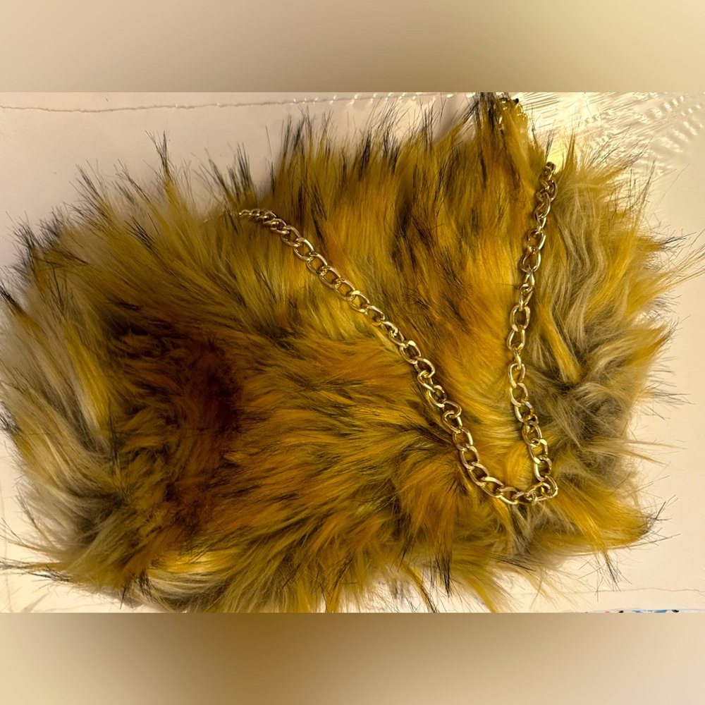NWT Heimish Atlantic Faux Fur Purse & hand Muffler Warmer Combo Bag Lux
